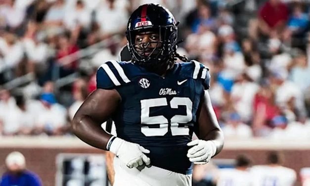 Putting on for the ‘Sip: Echoles Steps into Leadership Role for Ole Miss Defensive Line
