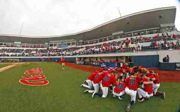 Ole Miss drops 10-inning game to Utah in opener of Oxford Regional