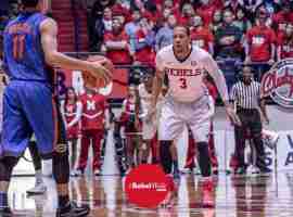 Terence Smith concentrates on Chiozza