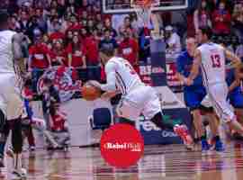 Terence Smith drives to the basket