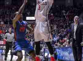 Terence Smith shoots the ball 2