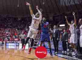 Terence Smith shoots the ball 4